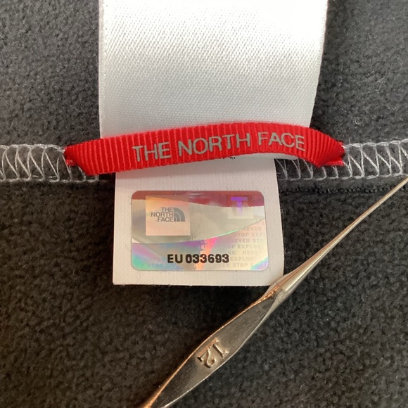 North Face Mens Pullover Sweater Half Zip Wool Blend Gray Medium - Picture 13 of 14